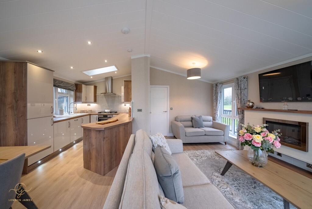 Main image of property: Cambridge Country Club, Toft Road, CB23