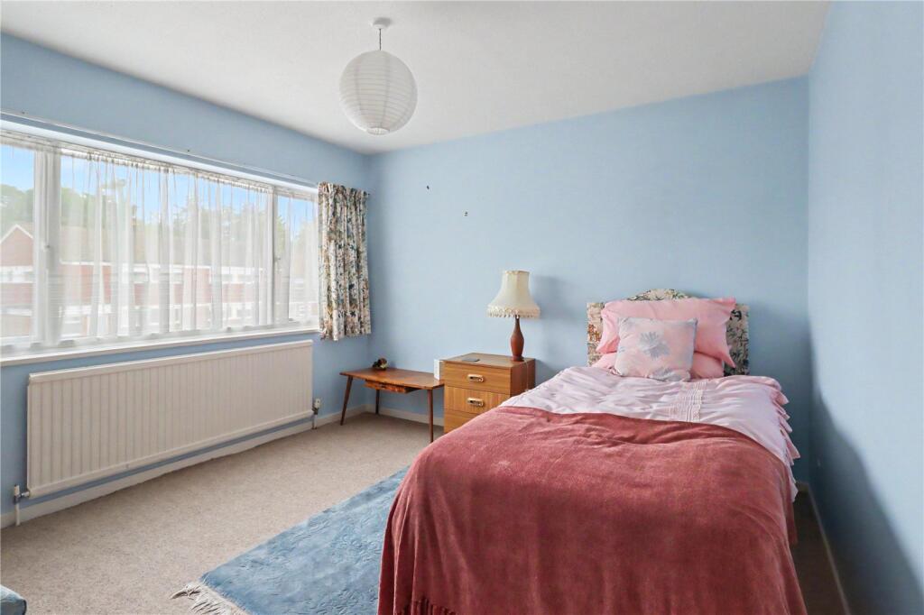 House in Redhill - View 5
