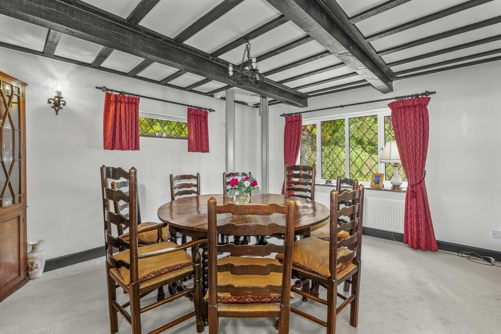 Village Way, Little Chalfont photo 4
