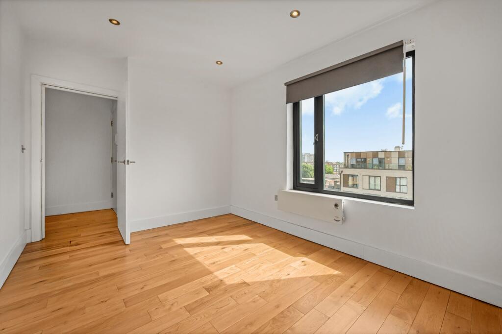Apartment in London - View 4
