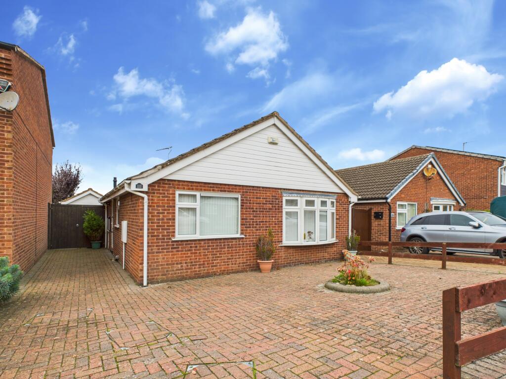 2-bed detached on Eland Close, Spondon, £240,000