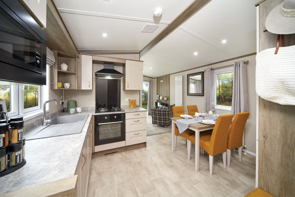 House in Newark and Sherwood, Spalford - View 4