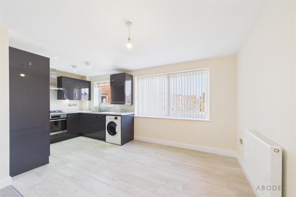 Apartment in East Staffordshire, Burton - View 5