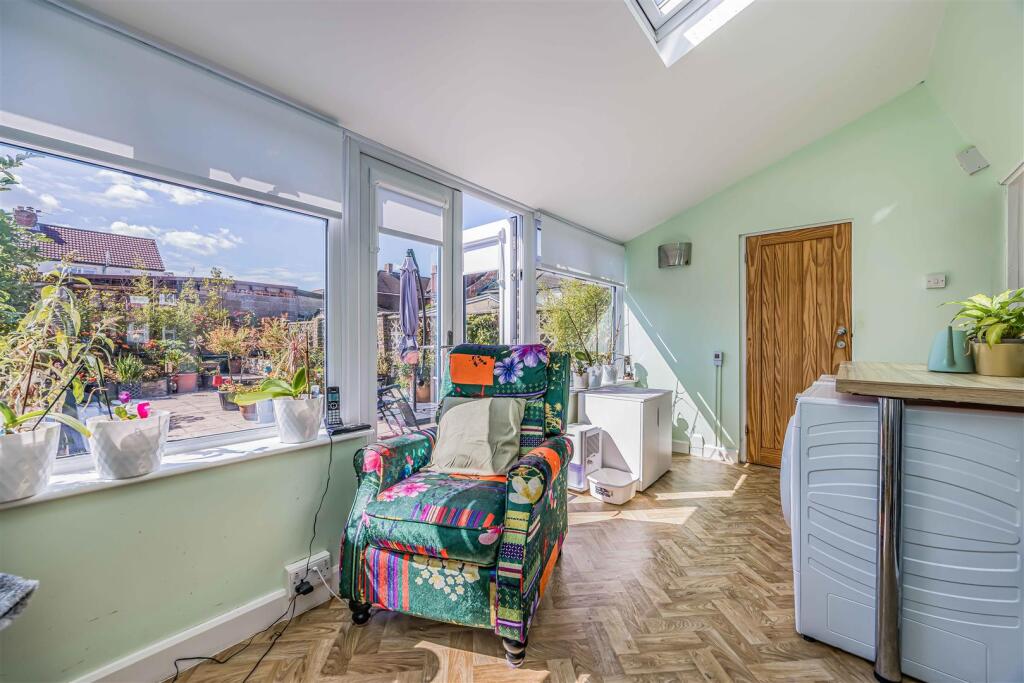 House in Portsmouth - View 5