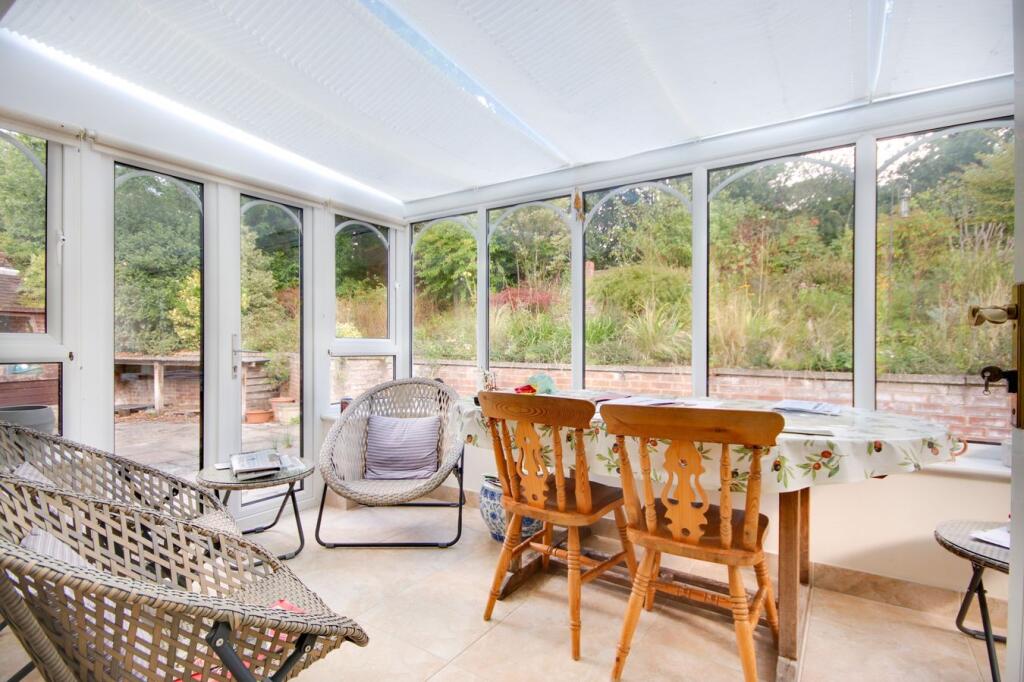 House in Southampton - More