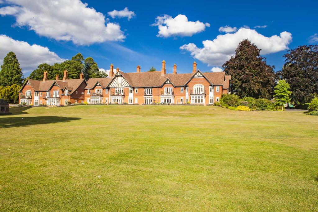 Main image of property: 18 Thames Bank, Goring on Thames