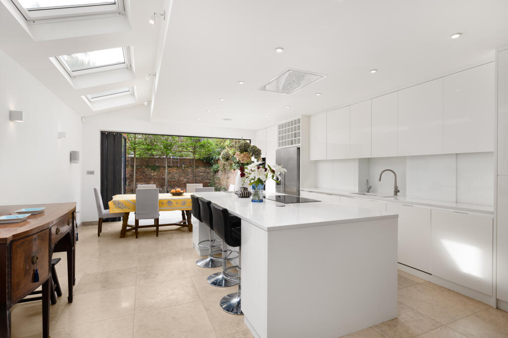 Main image of property: Racton Road, Fulham, London, SW6