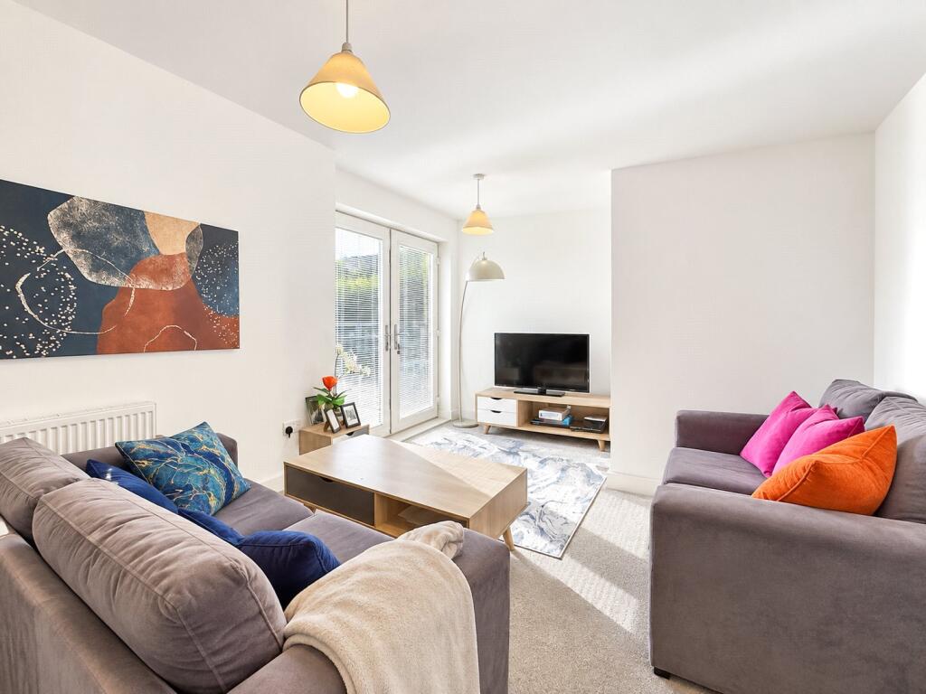 Apartment in Wirral, Liverpool City Region - View 5