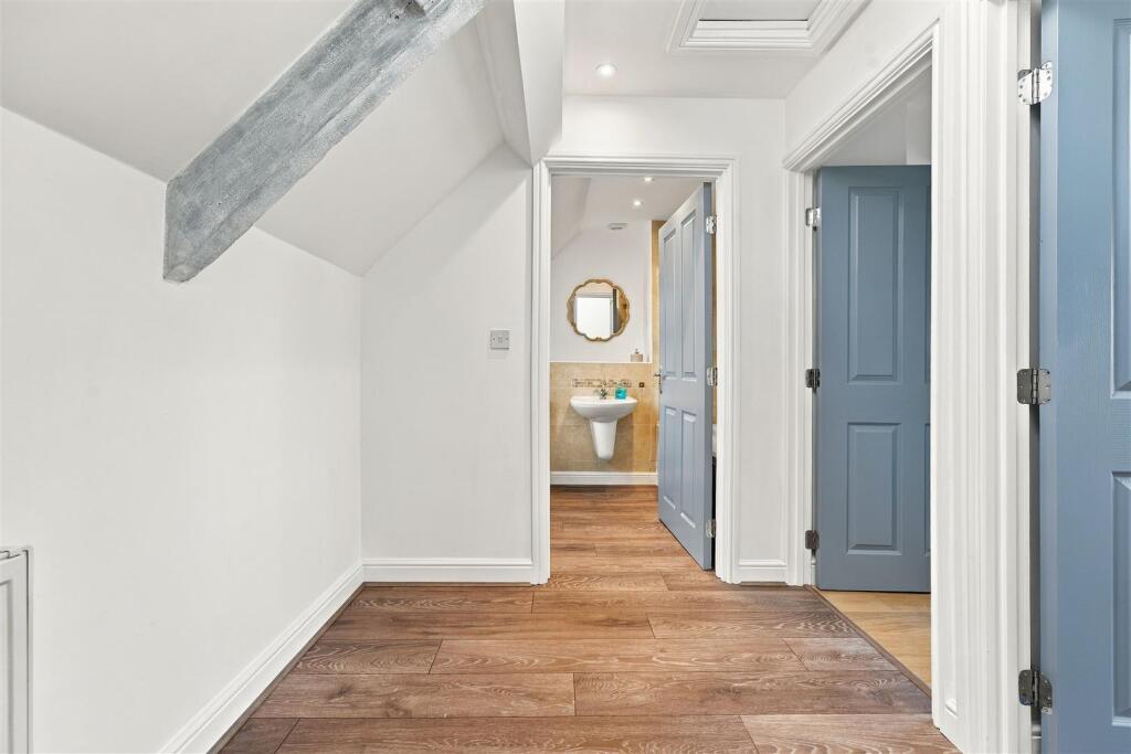 Church Road, Frampton Cotterell photo 4