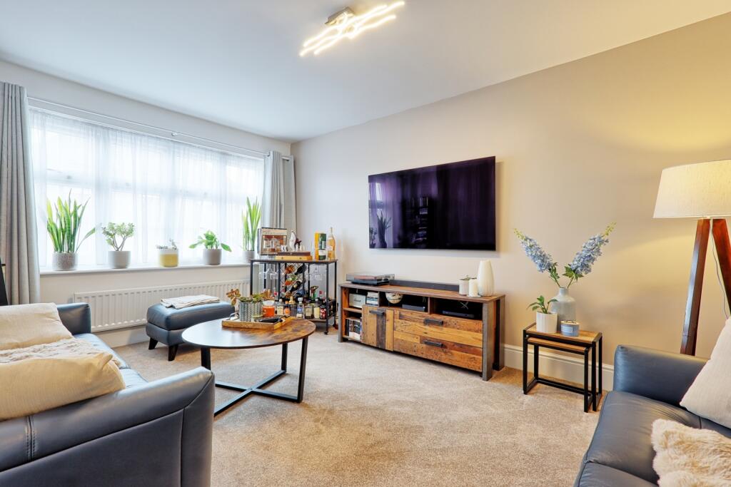 House in Basildon, Essex - More
