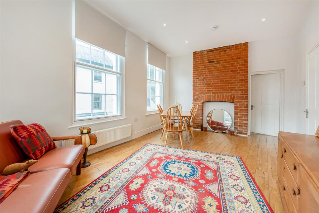 Apartment in Salisbury - View 4