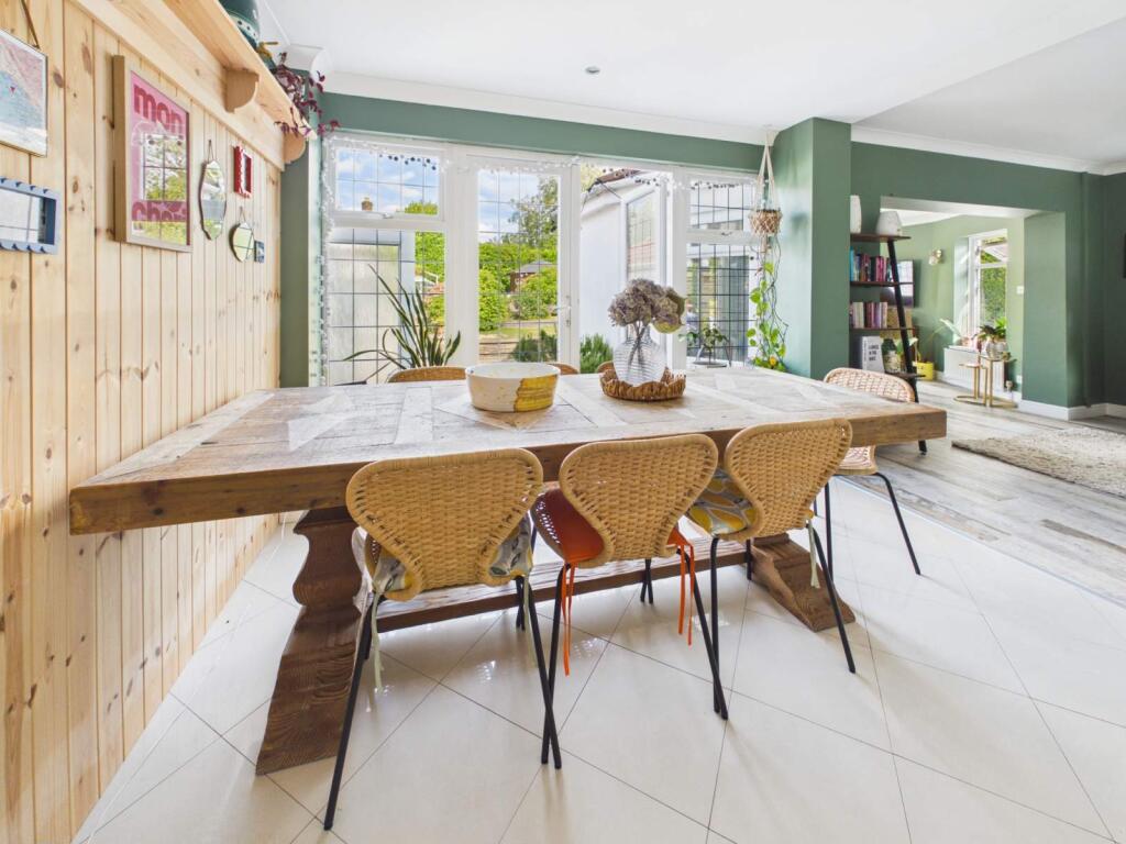 House in Cardiff, Rhiwbina - View 4