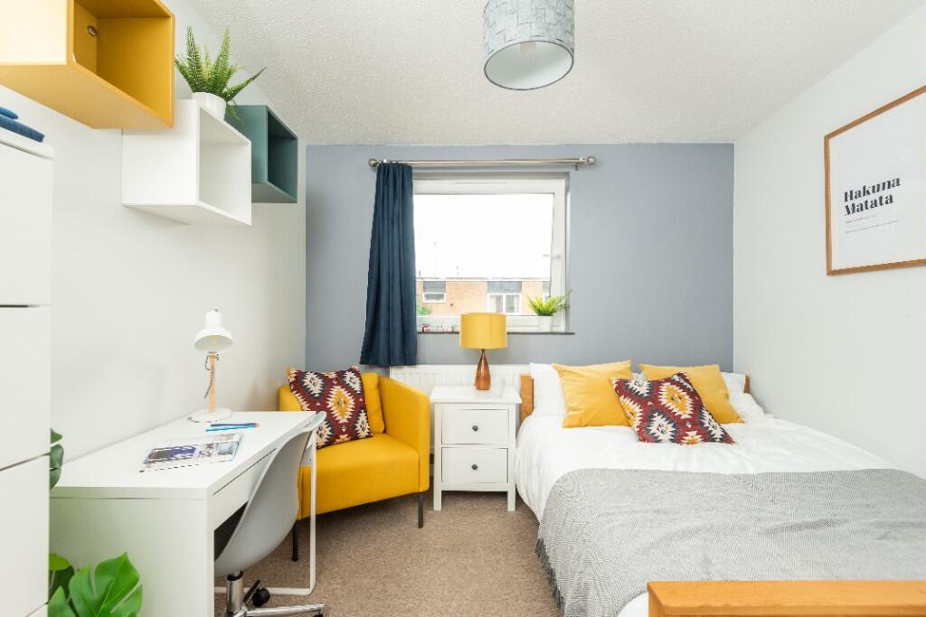Main image of property: Greenlands, Cambridge, Cambridgeshire, CB2