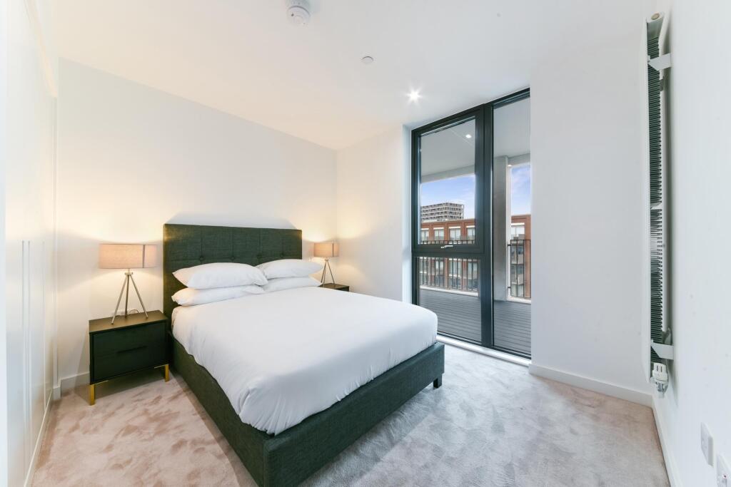 Apartment in London - More