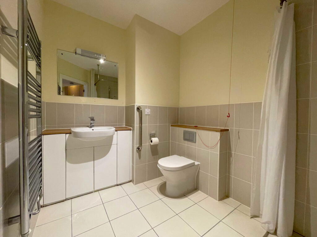 Apartment in Portsmouth - View 5