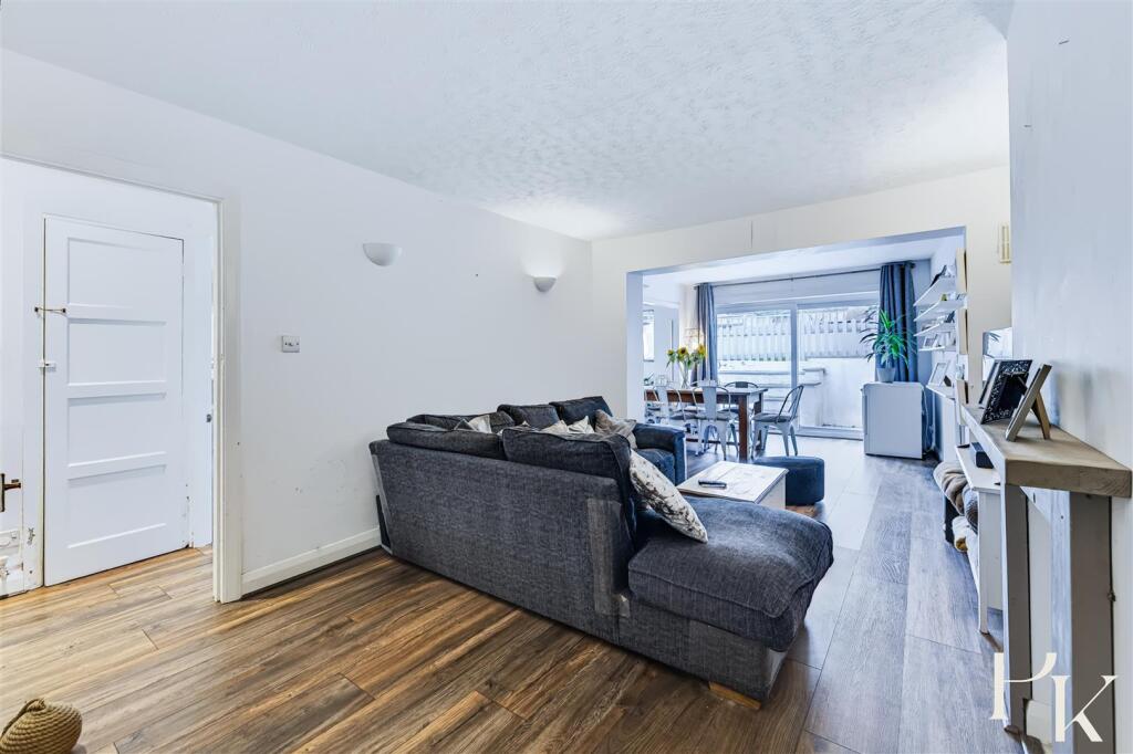 House in Hove, Brighton and Hove - View 4