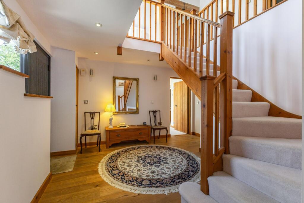 House in Southampton - More