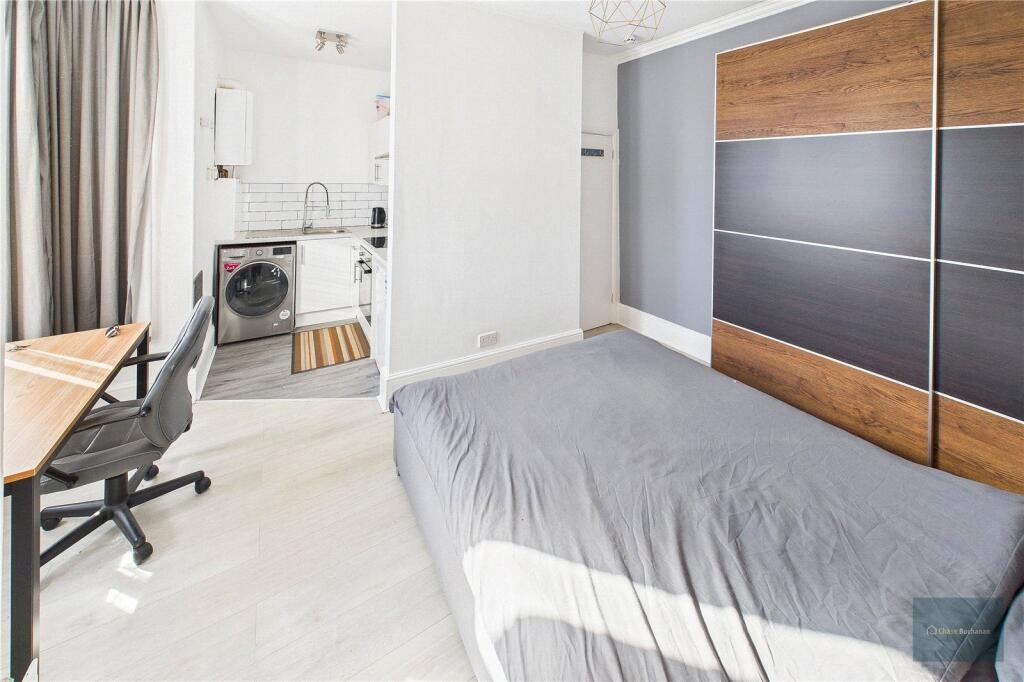 Apartment in Exeter, St Thomas - View 4