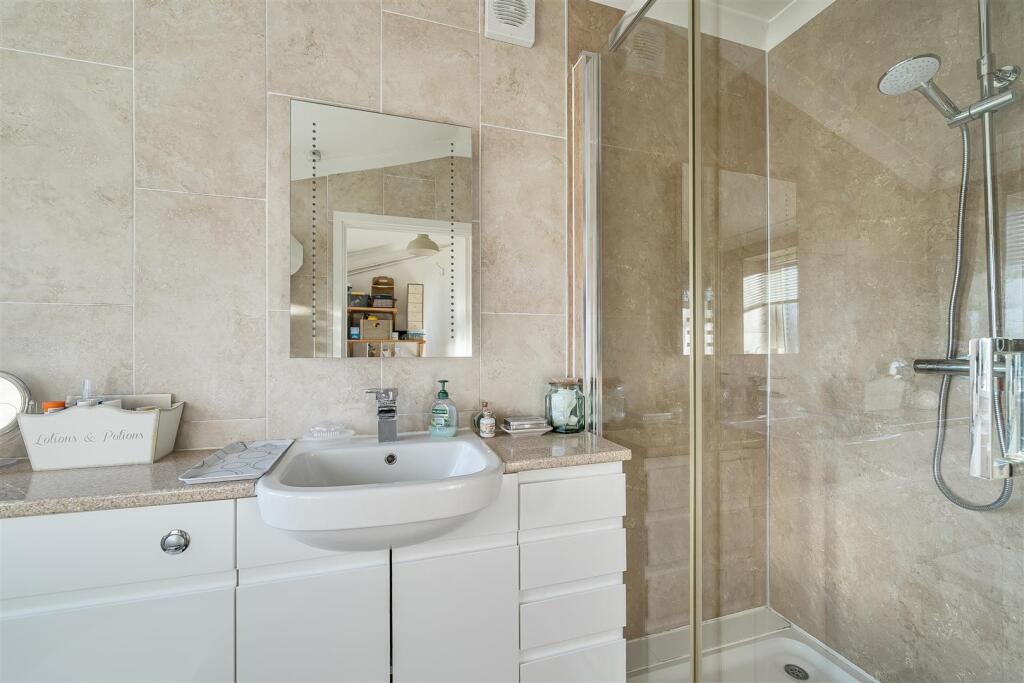 Additional image 7 of Tintinhull Road, Chilthorne Domer, Somerset.