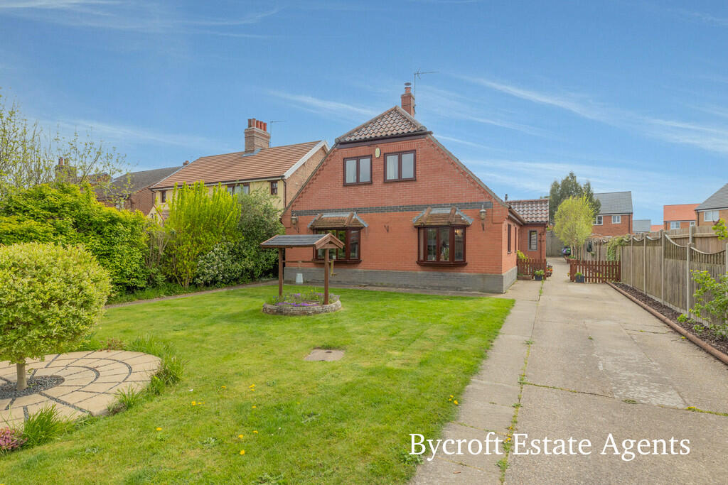 4-bed detached on Mill Lane, Acle, £475,000
