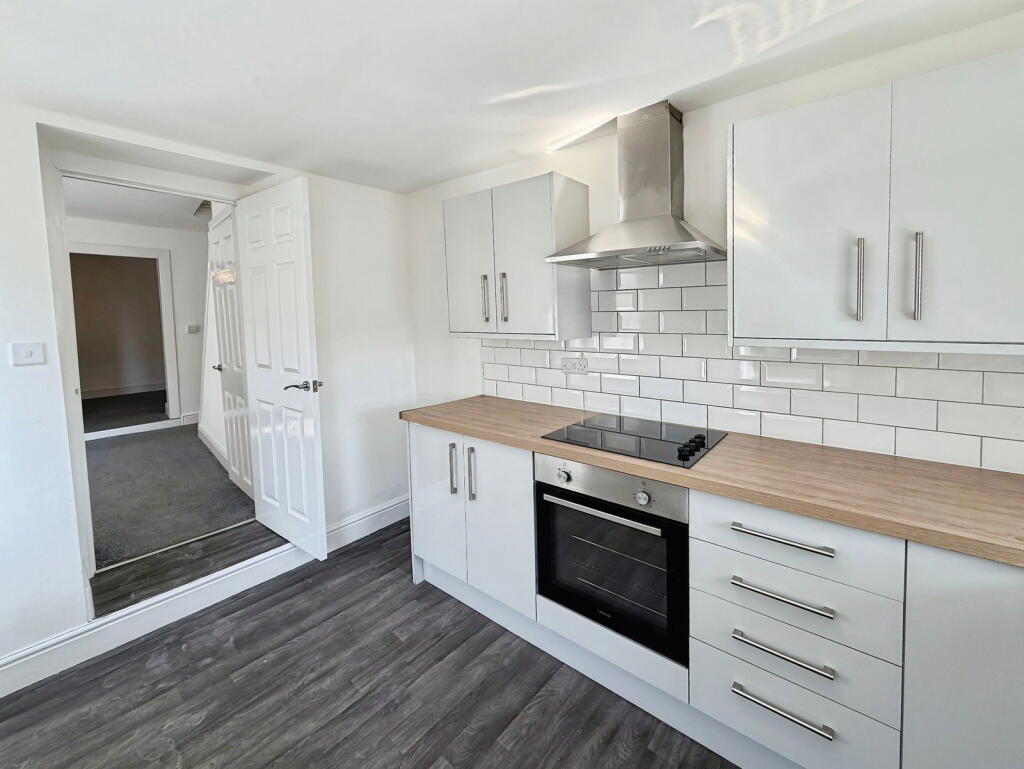 Lynn Street, Cwmbwrla, Swansea, SA5 8BB photo 4