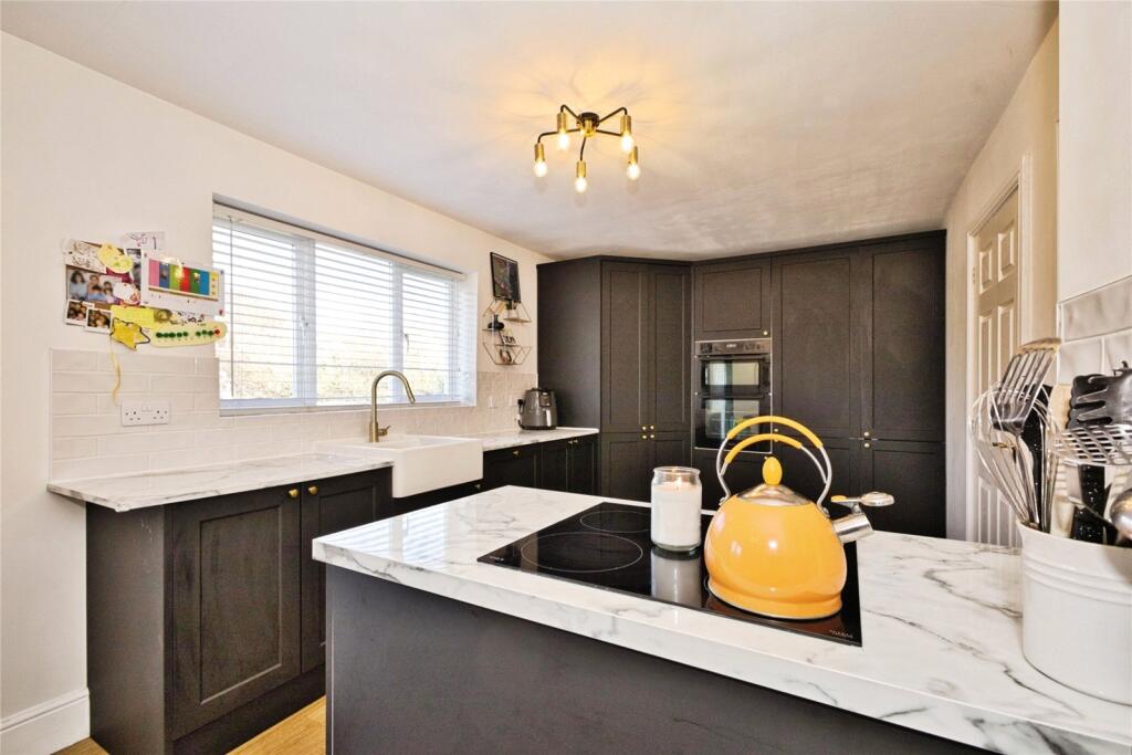 Wisteria Close, Yeovil, Somerset, BA22 – pohled 3