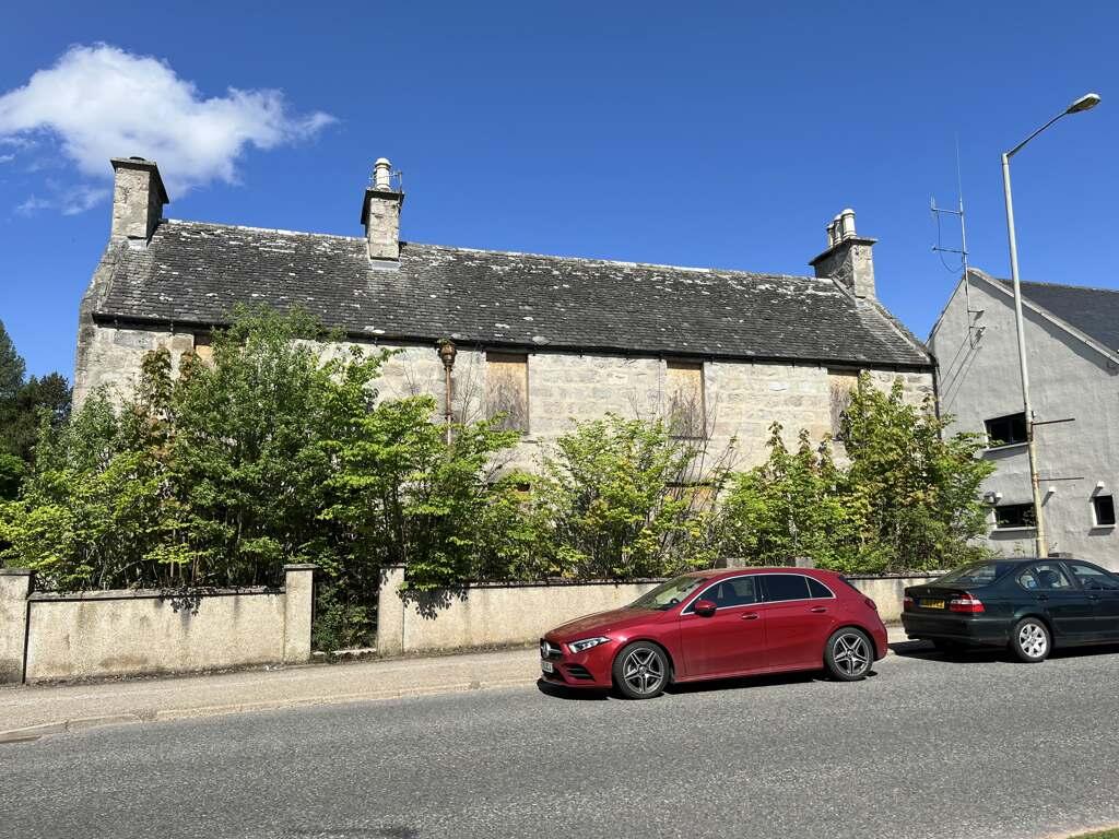 Main image of property: Gladstone House & Self-Catering Units, 17-19 Castle Road, Grantown-on-Spey, PH26 3HN