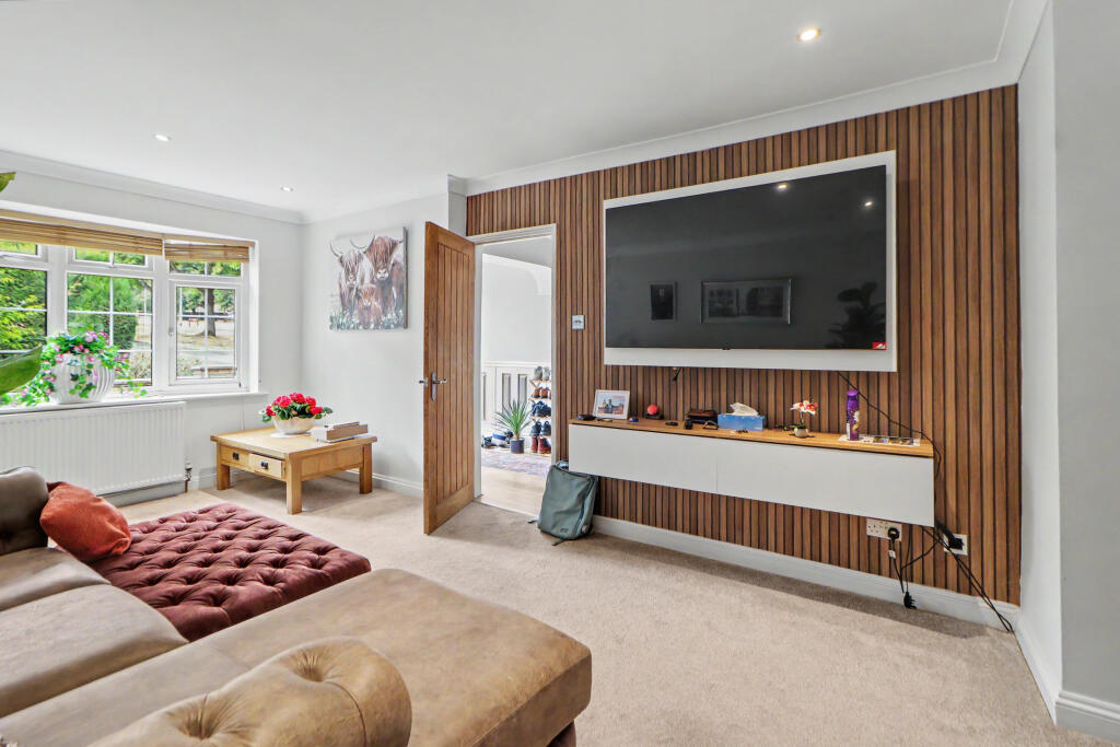 House in Stevenage, Chells - View 5
