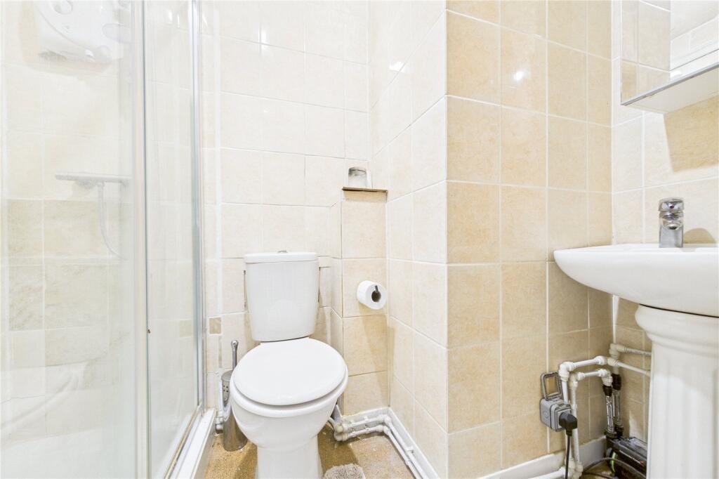 Ringwood Road, Tilehurst, Reading, Berkshire, RG30 – další