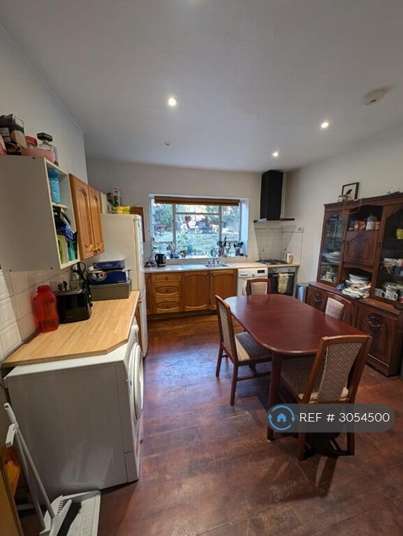 House in London - View 4