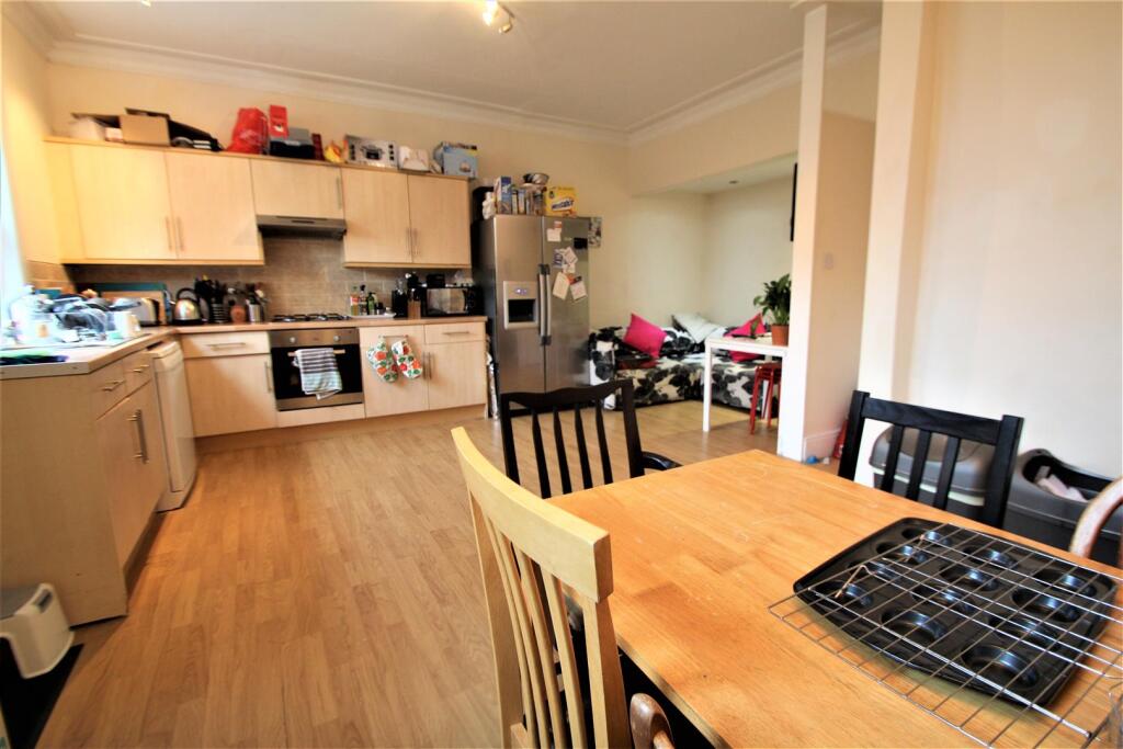 House in Leeds, Beckett Park, Headingley - View 3