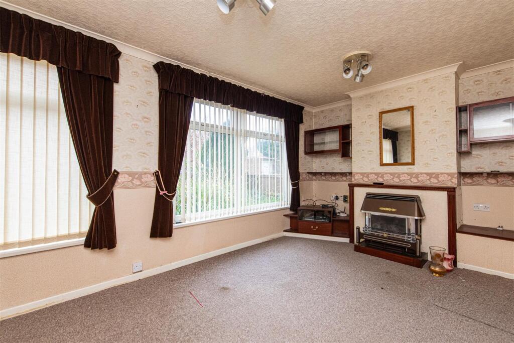 Arden Close, Market Harborough photo 2