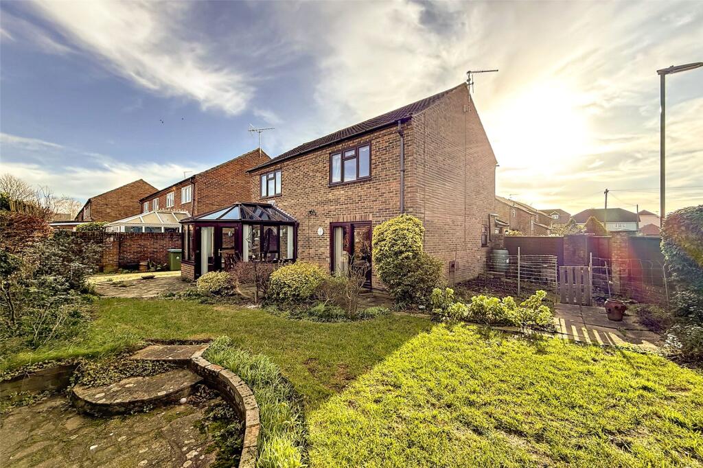 House in Arun, Yapton - More