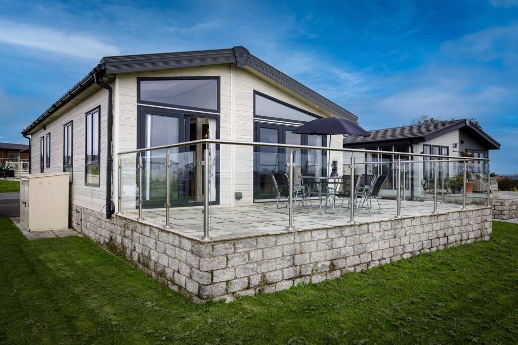 Staynall, Nr Hambleton, FY6 9DX photo 4