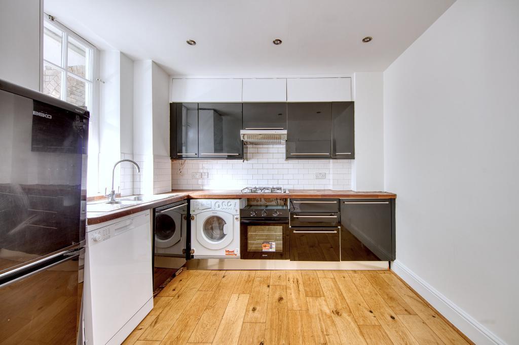 Apartment in London - View 4