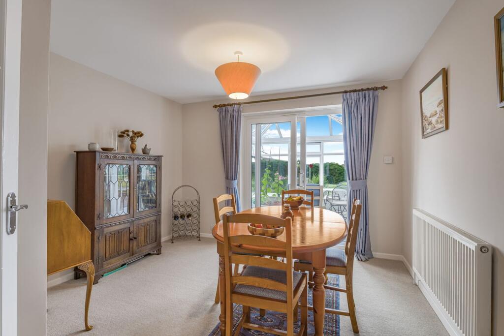 House in Gloucester - View 5