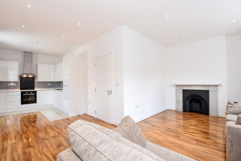 2 bedroom flat for rent