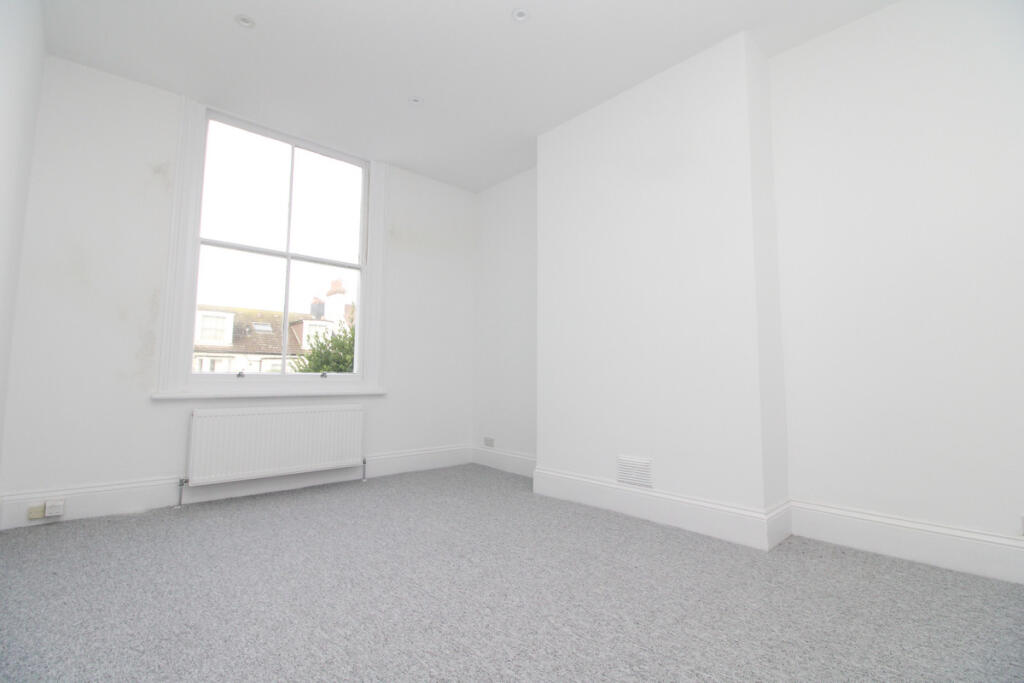 Apartment in Brighton - View 5