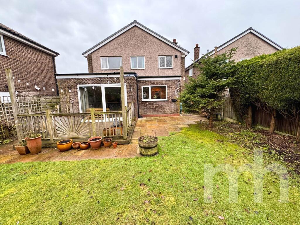 WENTWORTH DRIVE, Bramhall SK7 2LQ photo 4