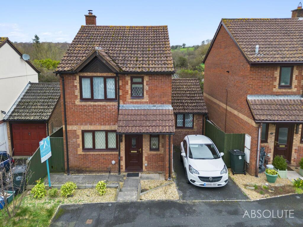 Main image of property: Ferncombe Drive, Kingsteignton, TQ12