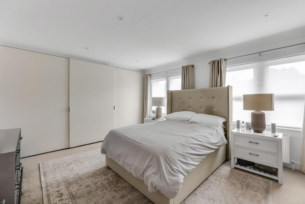 House in London, City of Westminster - More