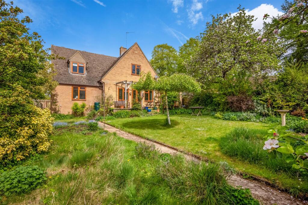 Main image of property: Crawborough, Charlbury