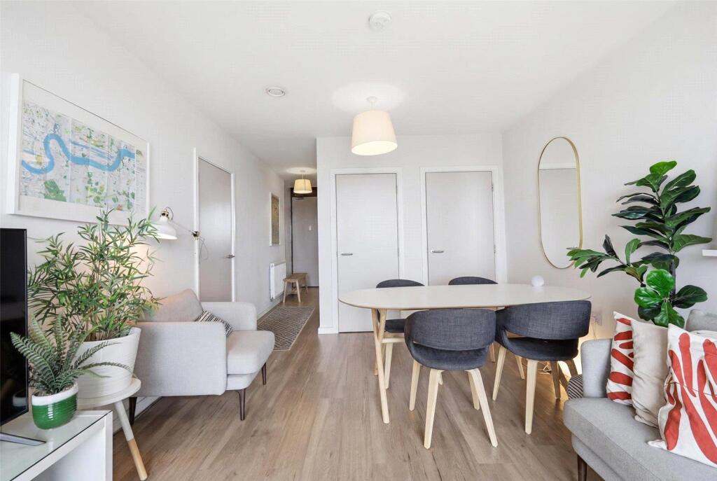Apartment in London - View 5