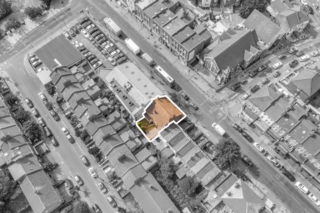 House in London - View 4