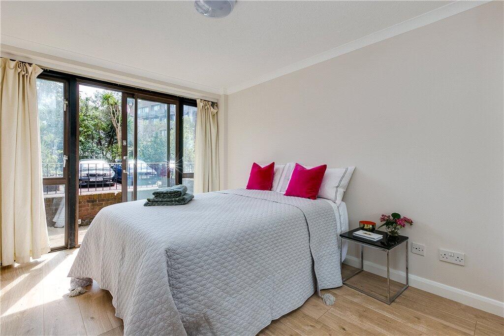 Apartment in London - View 2