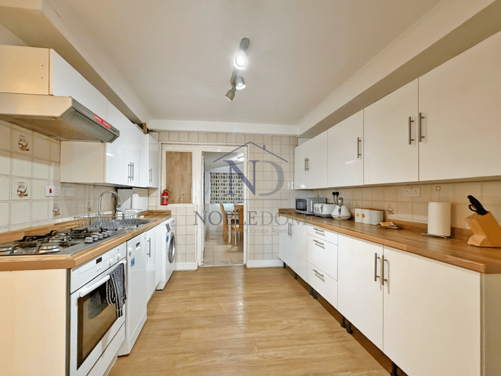 Main image of property: Hillingdon Avenue, Staines-Upon-Thames, TW19