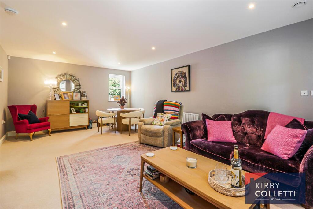 House in Broxbourne, High Leigh Garden Village - View 5