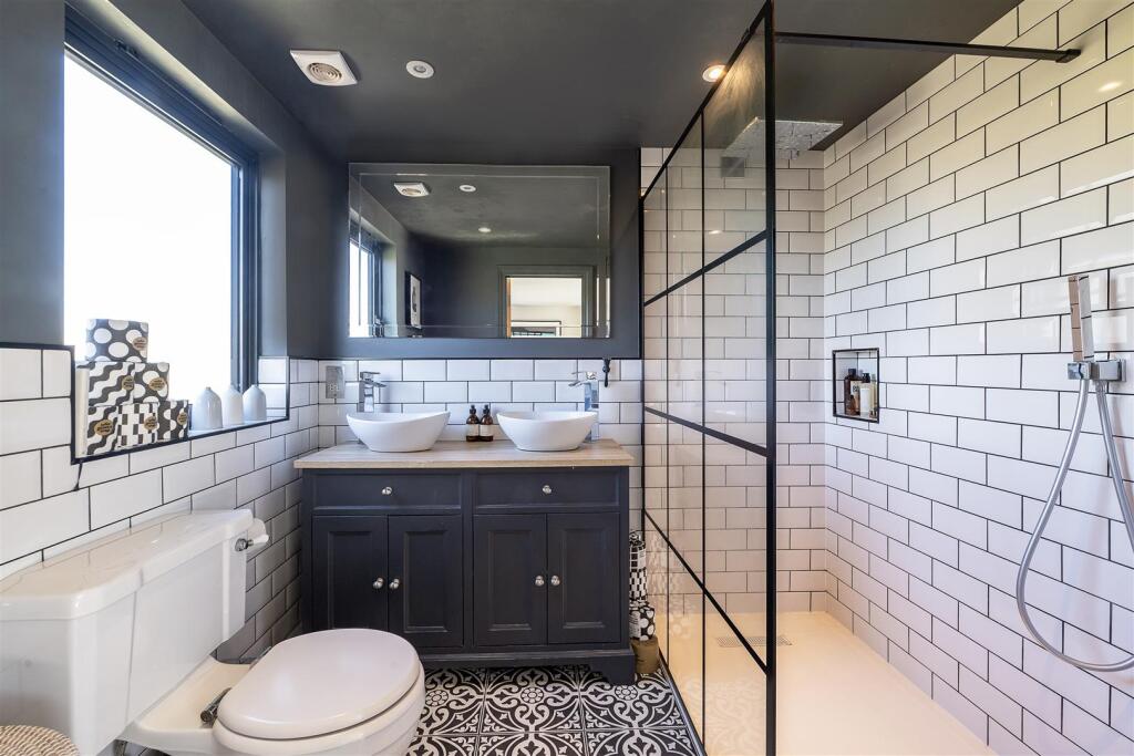 Additional image 9 of Pipers Avenue, Harpenden