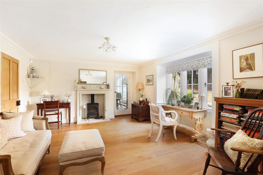 House in Stroud, Chalford - View 4