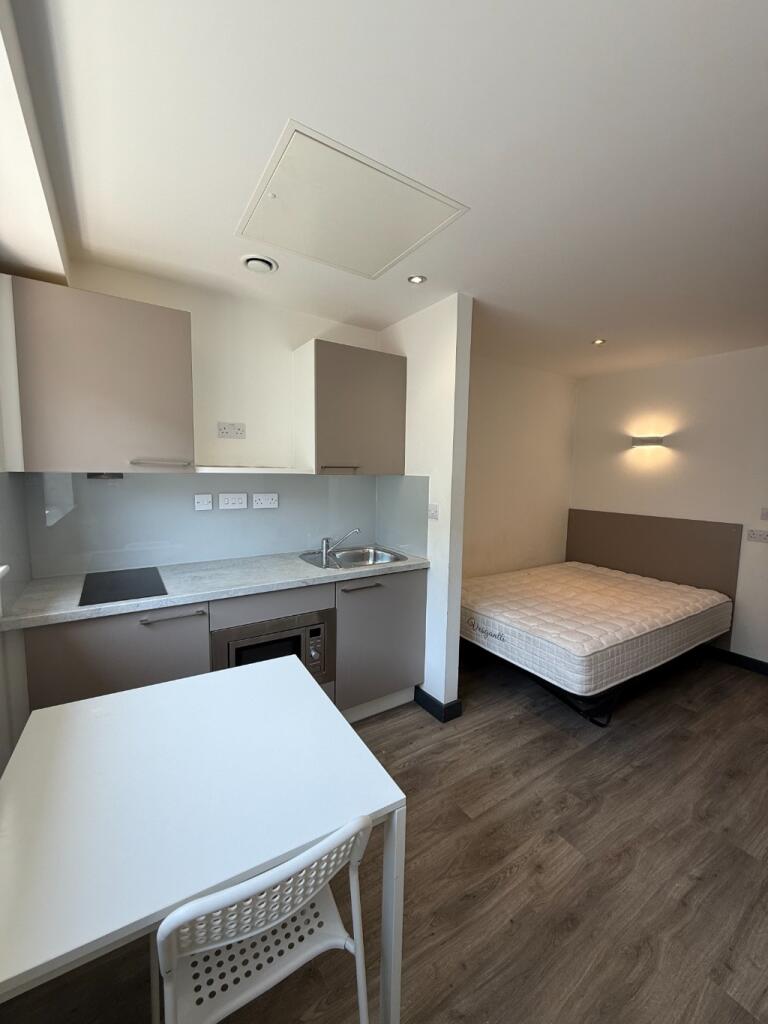 Dumfries Street, Luton, Bedfordshire - View 2